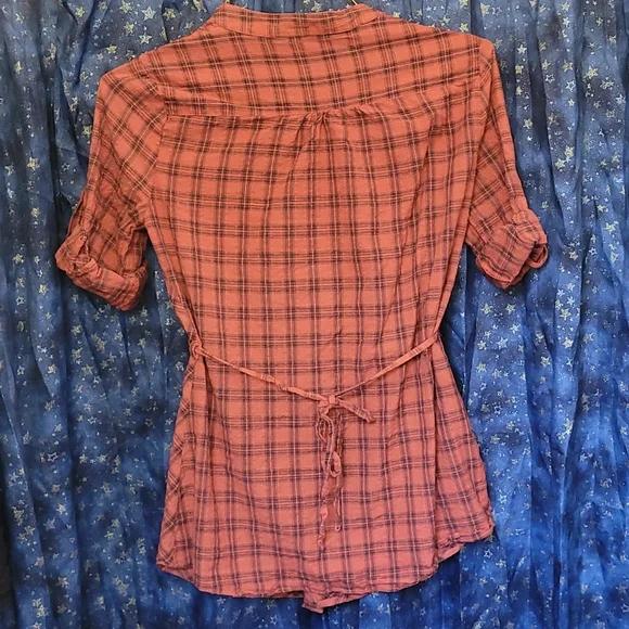 🍂3/$10 Piper&Blue Orange+Black Plaid Button-down Top w/ Tab Sleeves & Tie-Waist - Picture 8 of 13